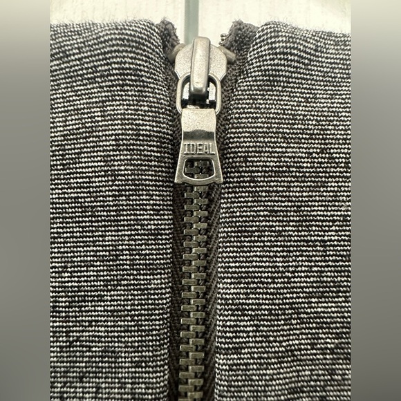 Alice + Olivia Short Sleeve Tiffany Dress in Gray‎ Size 10 NWT! - Picture 6 of 10